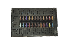 Boîtier Fusibles 500325434 IVECO