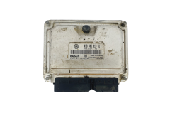 Calculateur 038906019NJ 0281011823 Volkswagen Bosch 39533