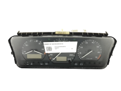 Bloc Compteurs Vitesse VW Passat 3A0919033E 110008650003