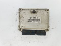 Calculateur 038906019DD 0281011065 Volkswagen Bosch 39820