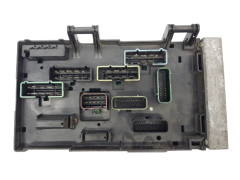 Boîtier Fusibles Chrysler 04869001AJ 04869204AM 19751
