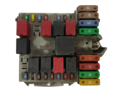 Boîtier Fusibles Lancia 51724721