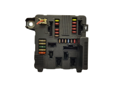 Calculateur UPC X84 N2 8200306032C S118399200F Renault Siemens 3711 Calculateur UPC X84 N2 8200306032C S118399200F Renault Siemens 3711