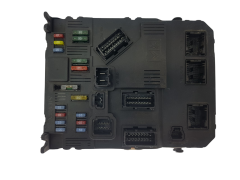 Calculateur BSI F02-00 9653667380 S118085200L PSA Siemens 2036