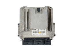 Calculateur 0281017977 237100899R 237101487R Renault Bosch 38001