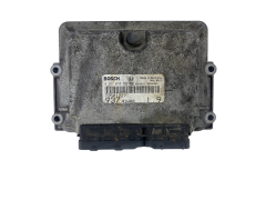 Calculateur 73501227 0281010332 93741WAA Alfa Romeo Bosch 52820