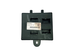 Calculateur EMM-T4 L1 231A04735R 506111F00 Renault 31197
