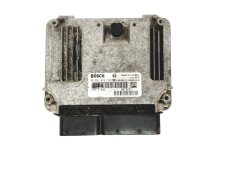 Calculateur 0281012193 504121602 Iveco Bosch Calculateur 0281012193 504121602 Iveco Bosch