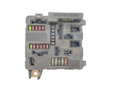 Calculateur Renault UPC X84 N2 8200306032A S118399200D Siemens 59196 Calculateur Renault UPC X84 N2 8200306032A S118399200D Siemens 59196
