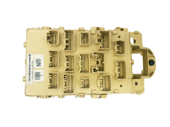Boîtier Fusibles Toyota 82730-0D020-A 31576