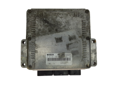 Calculateur 0281011102 8200153945 8200222133 Renault Bosch 14048