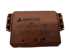 Calculateur Moduł BSI Mitsubishi MB953355 20277