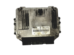 Calculateur 0281013366 8200601334 8200631560 Renault Bosch 16678