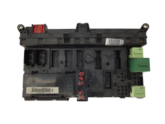 Boîtier Fusibles BMW 8380407 8384525 518757109