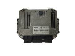 Calculateur 0281012589 8200527725 8200527756 Renault Bosch 16618