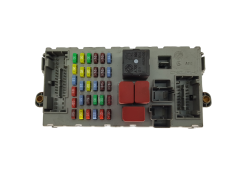Boîtier Fusibles 50513353 CPL Alfa Romeo Delphi 20321
