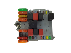 Boîtier Fusibles 1349944080 1349944080057657 PSA FIAT Boîtier Fusibles 1349944080 1349944080057657 PSA FIAT