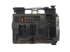 Calculateur BSM-B2 T118470002E 9643498980 PSA Siemens 1820 Calculateur BSM-B2 T118470002E 9643498980 PSA Siemens 1820