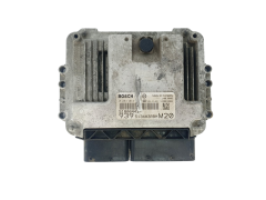 Calculateur 51800443 0281013417 Alfa Romeo Bosch 37750