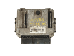 Calculateur Opel 0281011943 55556829 8973785712 Bosch 25824