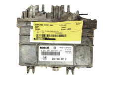 Calculateur 0261203933 6K0906027D VW Bosch 19161