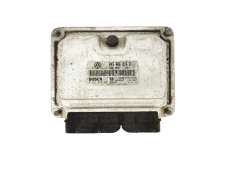 Calculateur 045906019C 0281010697 VW Bosch 24868