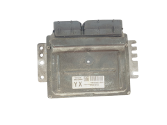 Calculateur Nissan MEC32-040 L4 YX Hitachi 46092