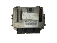 Calculateur 0281013907 8200705747 8200705748 Renault Bosch 15785