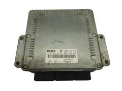 Calculateur 8200309318 8200552038 0281012185 Renault Bosch
