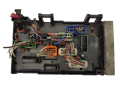 Boîtier Fusibles Chrysler 05144579AC 05144509AD 19605