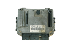 Calculateur Renault 0281011390 8200310863 8200349846 Bosch 33152