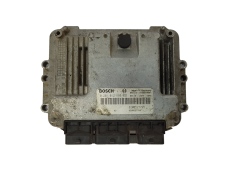 Calculateur 0281012589 8200527725 8200527756 Renault Bosch 15694