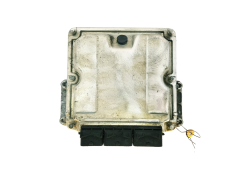 Calculateur 0281010632 8200051608 8200118526 Renault Opel Bosch 32481