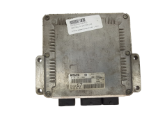 Calculateur 0281011084 9640938680 9647693180 PSA Bosch 3772