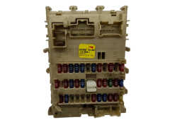 Boîtier Fusibles Nissan 243504U100 20249