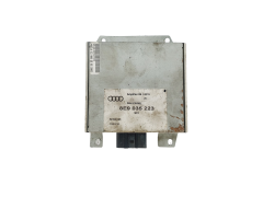 Amplificateur Audio 8E9035223 Audi Harman AES 39721