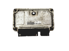 Calculateur PSA 0261206246 9637838780id08 Bosch 28404