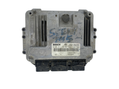 Calculateur 0281011776 8200391966 8200386508 Renault Bosch 51977