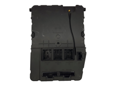 Calculateur Renault UCH X84 N2 8200309692 S118400210L Siemens
