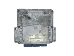 Calculateur 0281011102 8200153945 8200222133 Renault Bosch 61695