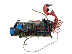 Boîtier Fusibles Mercedes A1685450240 19519