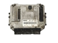 Calculateur 0281011549 8200310863 8200370779 Renault Bosch 17532 Calculateur 0281011549 8200310863 8200370779 Renault Bosch 17532