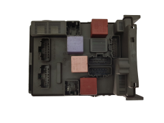 Calculateur 518852116 8200371619-B Renault 20620