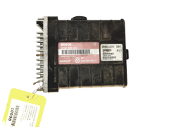 Calculateur 030906022C 0261200330 VW Bosch 21811 Calculateur 030906022C 0261200330 VW Bosch 21811