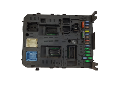 Calculateur BSI 9678477180 01 28116487-2 PSA Johnson Controls Calculateur BSI 9678477180 01 28116487-2 PSA Johnson Controls