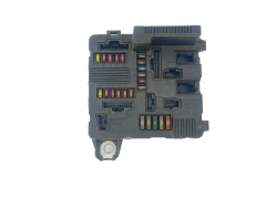 Calculateur Renault UPC X84 N2 8200306032A S118399200D Siemens 40140 Calculateur Renault UPC X84 N2 8200306032A S118399200D Siemens 40140