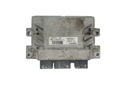 Calculateur S120200113A 8200774747 8200700695 Renault 46357
