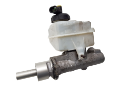 Pompe de frein Renault Master 2 7701209583 8200245034 Pompe de frein Renault Master 2 7701209583 8200245034