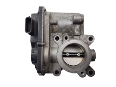 Boitier Papillon D’admission Renault 8200570865 8200578645 2536