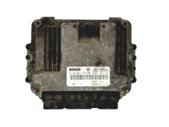 Calculateur 0281011724 8200311550 8200384493 Renault Bosch 19646